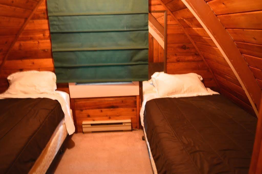 Red Shutter Inn Rossland Extérieur photo